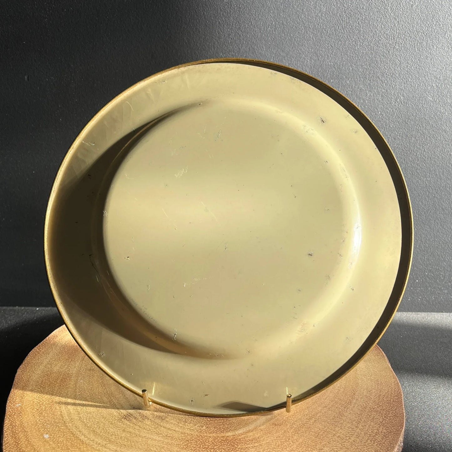 These are vintage Baret Ware tin lithograph decorative plates featuring a beautiful design of mallard ducks in flight