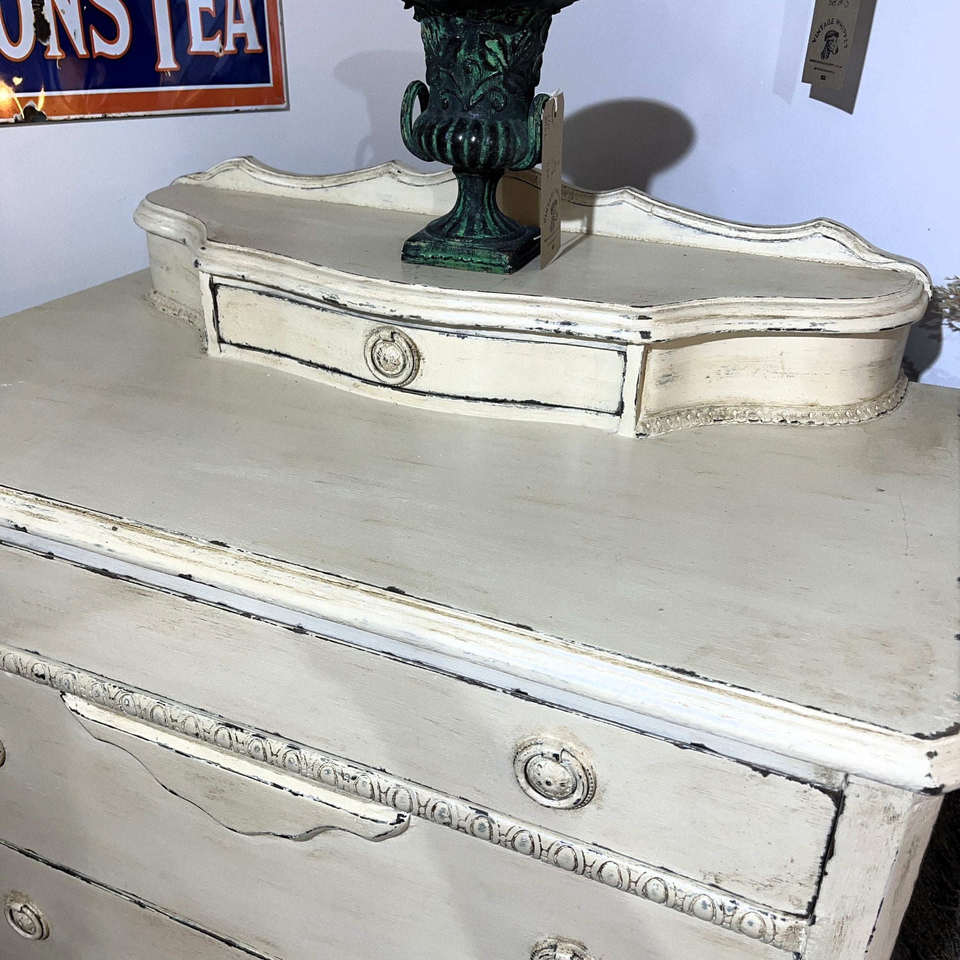 This is an elegant vintage painted dressing table featuring a small drawer on the top. It has been cleaned inside and out, properly prepared.