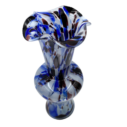 While this style is frequently attributed to Murano (Italy) due to its vibrant colours and handcrafted look, it is also highly characteristic of Bohemian/Czech art glass from the mid-20th century.