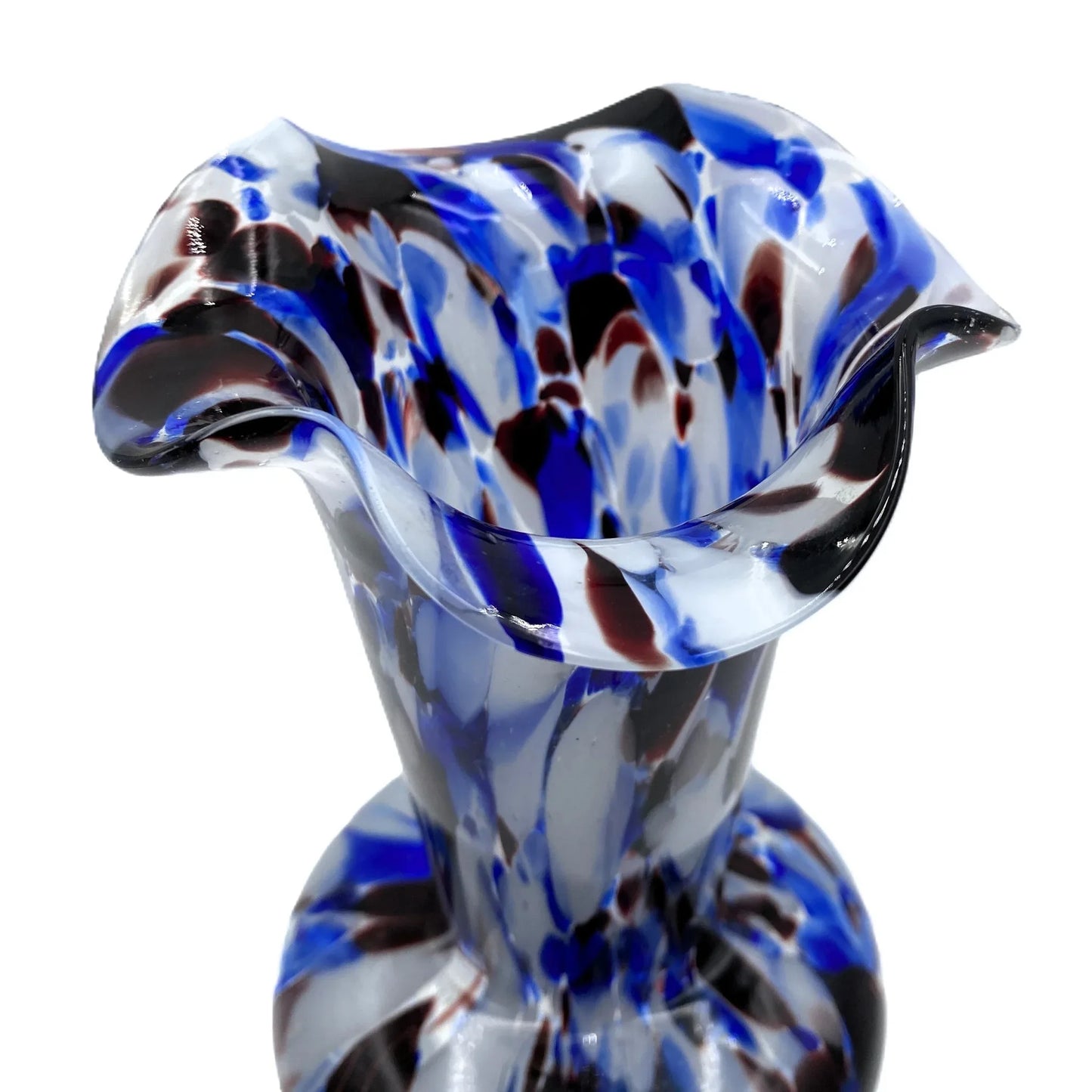 While this style is frequently attributed to Murano (Italy) due to its vibrant colours and handcrafted look, it is also highly characteristic of Bohemian/Czech art glass from the mid-20th century.