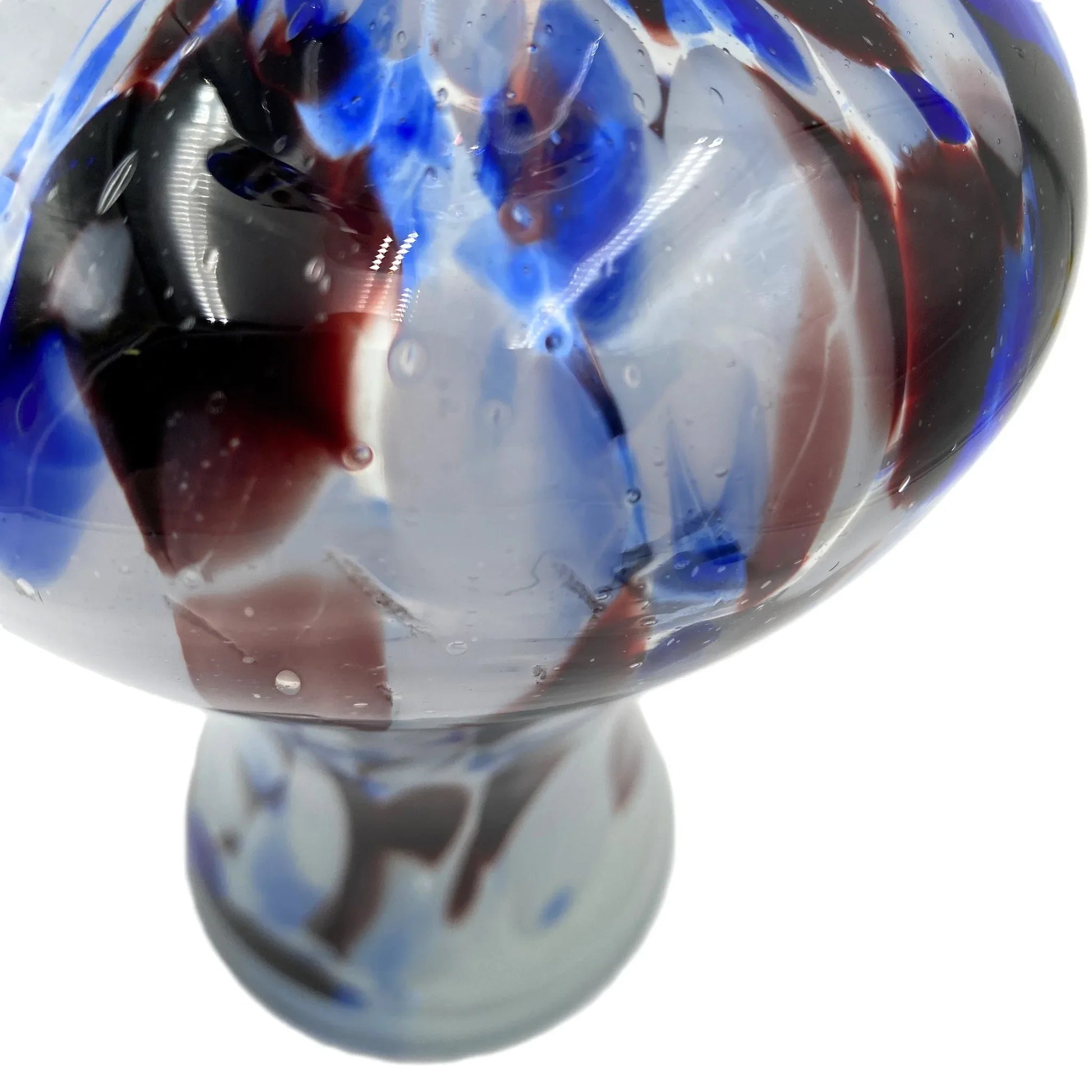 While this style is frequently attributed to Murano (Italy) due to its vibrant colours and handcrafted look, it is also highly characteristic of Bohemian/Czech art glass from the mid-20th century.